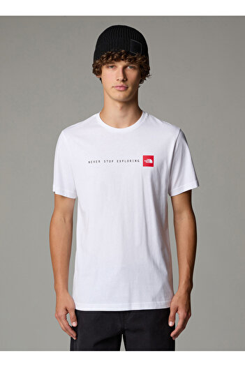 THE NORTH FACE NF0A87NSFN41-M SS NEVER STOP EXPLOR Λευκό μπλουζάκι με λαιμόκοψη με κανονική εφαρμογή ανδρικό μπλουζάκι