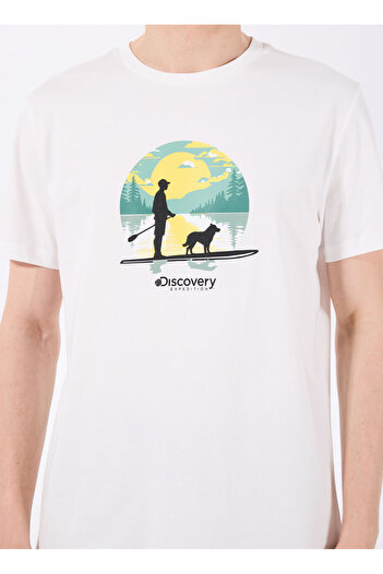 Discovery Expedition D5SM-TST3878 Kırık Beyaz Bisiklet Yaka Relaxed Baskılı Erkek T-Shirt