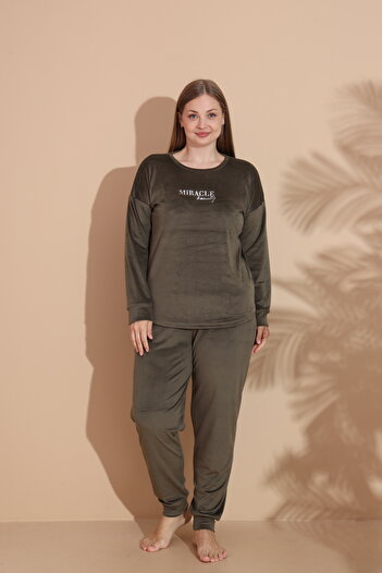 Estiva Women's Winter Velvet Oversized Pajama Set