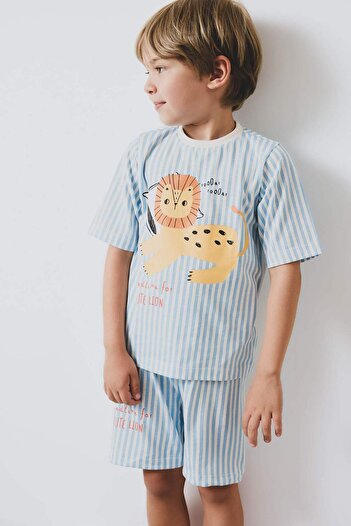 DeFacto Set pijamale pentru bebeluși băieți, cu imprimeu de leu, cu mâneci scurte, din bumbac pieptănat, pantaloni scurți cu talie elastică E1191A525HS