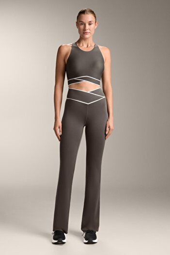 Oysho Perfect-adapt crossover V-cut waist flare trousers