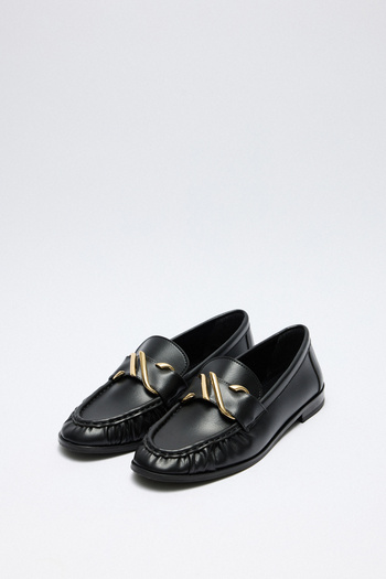 LUTVELIZADE Loafer 2511 - Black Women's Loafer with Spiral Buckle Detail