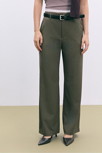 Stradivarius Flowing straight-leg smart trousers with belt