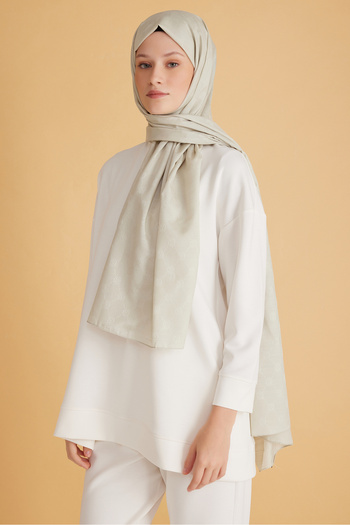 Belli Fresh Monogram Shawl 3-16