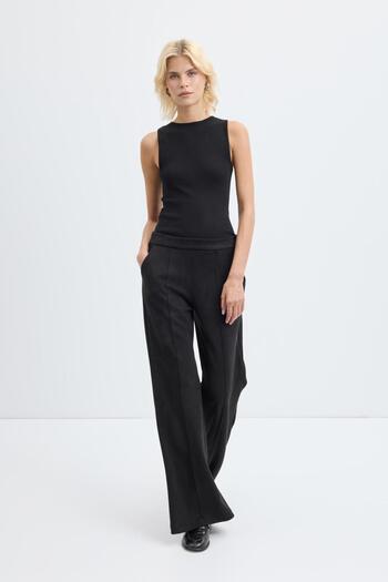 KADRİYE BAŞTÜRK Fit Cut Ribbed Stitched Suede Trousers Black