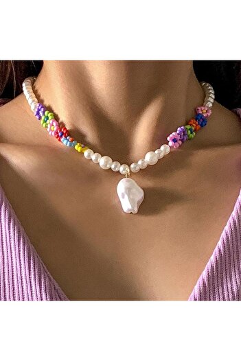 Pursehuit Golden necklace, with pearls and colorful flowers, Kadia C3