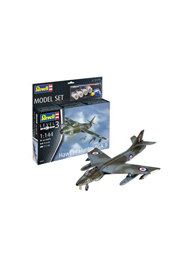 REVELL Set de construit aeromodel Hawker Hunter FGA.9 63833
