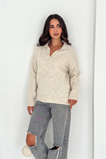 FEMELLE Beige Women's Polo Neck Oversize Knit Sweater - Standard Size Soft Texture