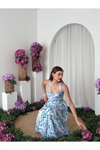 Gökçen Butik Boyundan Bağlamalı Çiçek Desenli Elbise