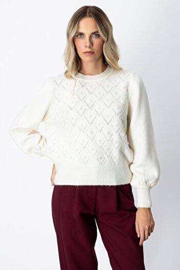 On Fashion On Sim Detailed Pearl Sweater-63316