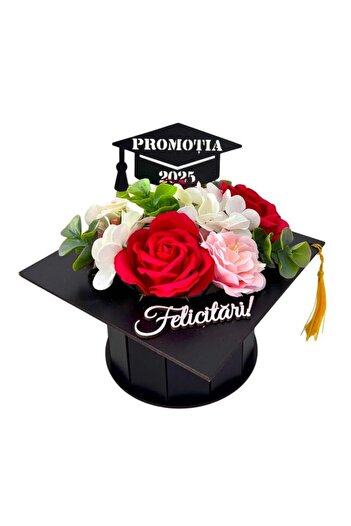 velve Graduation floral arrangement, in a box shaped like a toca with soap flowers, 20x20x23cm, Red