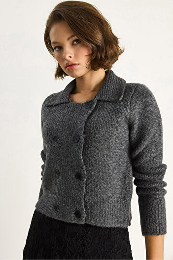 Bianco Lucci Women's Polo Neck Buttoned Soft Cardigan 255252 60284080