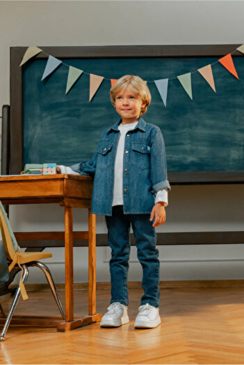 Miny Center Cămașă din denim pentru băiat cu buzunare MNT25E205