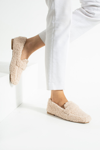 Mode Cool Women's Loafer Plush Lined Oval Toe Low Patterned Sole Shoes