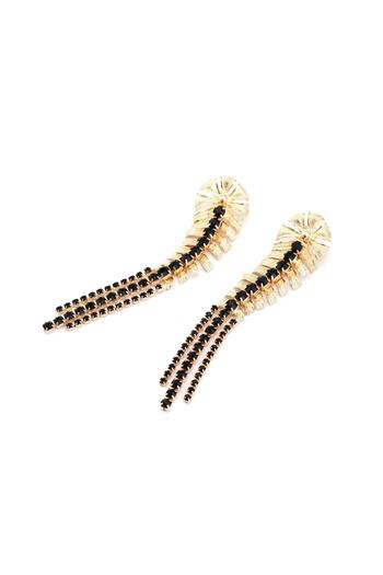 Pursehuit Long golden earrings with black stones, Tamme C4