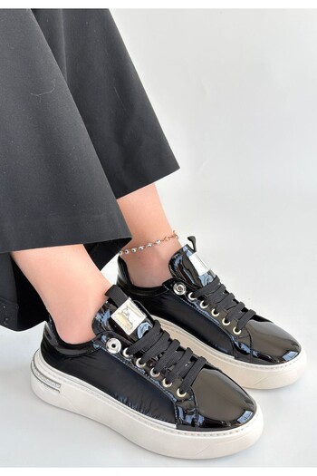 BESKAR Hley Black Patent Leather Parachute Detailed Lace-Up Sneakers