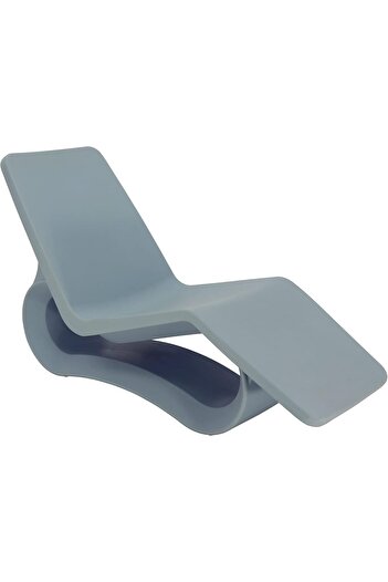 TRAMONTINA Octo Lounge Chair in Blue Polyethylene