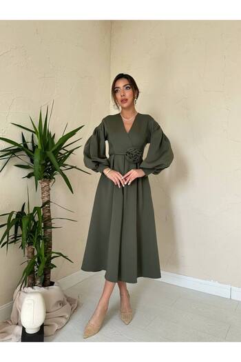 Bellucia Floral Detailed Scuba Midi Dress