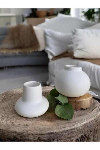 Porselian Set of 2 Decorative Balloon and Globe Vases