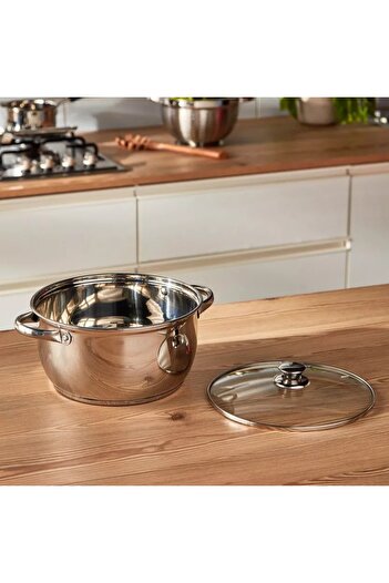 Generic Essential Casserole - 5.5 L