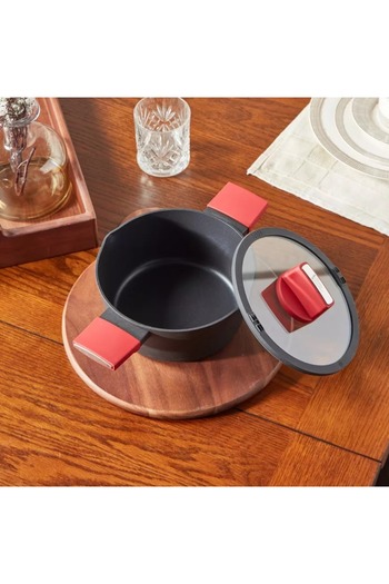 Generic Betty Crocker Casserole with Lid - 20x20x9