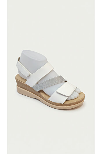 Generic White Silver Strap Women’s Sports Sandals