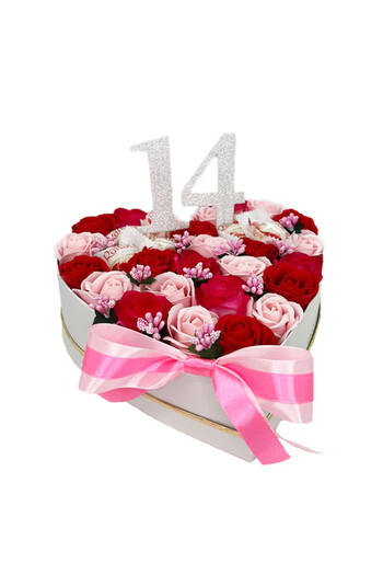 velve Personalized floral arrangement with numbers, white heart-shaped box, soap roses, red-pink, 7