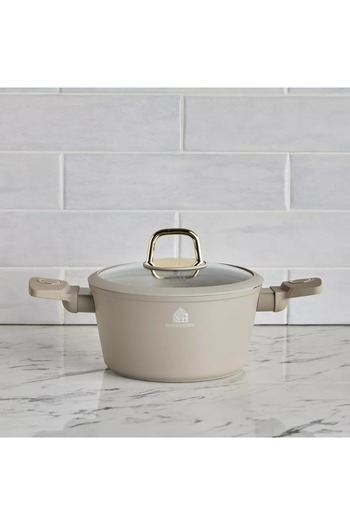 Generic Sarina Forged Aluminum Casserole - 2.5 L