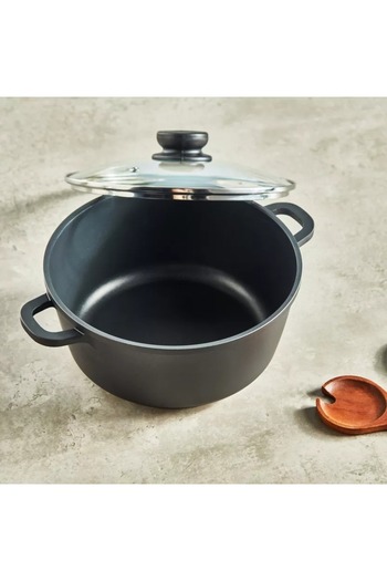 Generic Spark Aluminium Dutch Oven with Lid - 4.5 L
