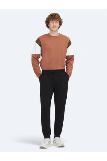 Kip Black Sweatpants