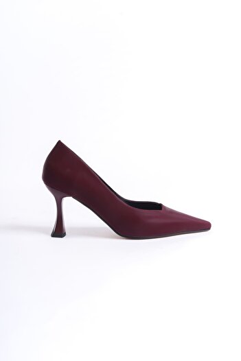 EMOYRA Cordelia women's burgundy satin stiletto