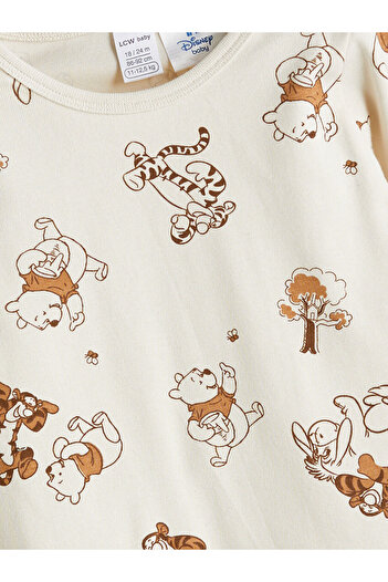 LC Waikiki Bej Bisiklet Yaka Uzun Kollu Winnie the Pooh Baskılı Erkek Bebek Pijama Takımı