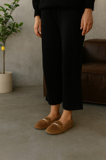 Beyond Women's Brown Plush Home Slippers Byndvt01