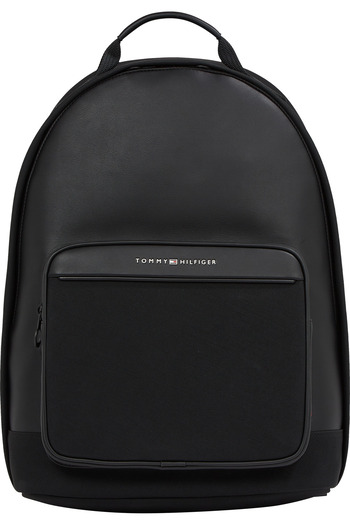 Tommy Hilfiger Batoh Foundation