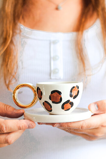 Özce Art Ceramic Atelier Leopard Patterned 24K Gold Detailed Handmade Turkish Coffee Cup and Saucer