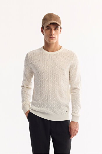 Avva Men's Ecru Crew Neck Jacquard Sweater E005088