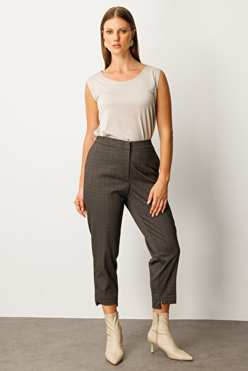 Ekol Women's Plus Size Self Patterned Lycra Trousers 1069 Brown