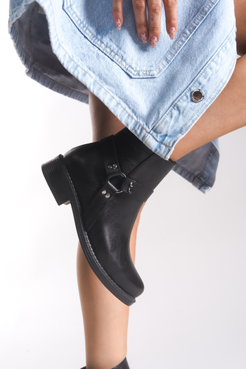 Riccon Ezasianna Women's Boots 0012075 Black Leather
