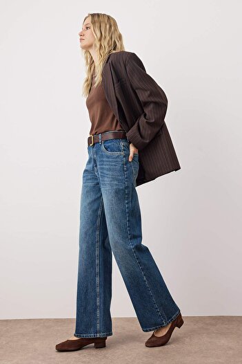 Trendyol Collection Sötétkék magas derekú széles szárú farmer TWOAW24JE00089