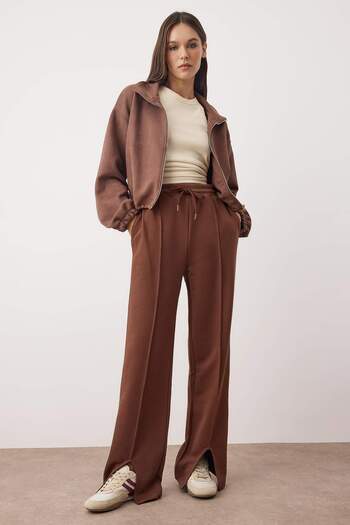 Trendyol Collection Καφέ πλεκτό πλεκτό παντελόνι TWOAW26EA00008