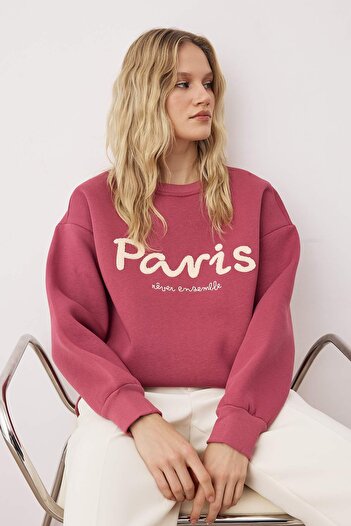 Trendyol Collection Πλεκτό φούτερ με κέντημα με σύνθημα Dusty Rose Oversize/Φαρδύ κορμό με χοντρό φλις εσωτερικά TWOAW26SW00194