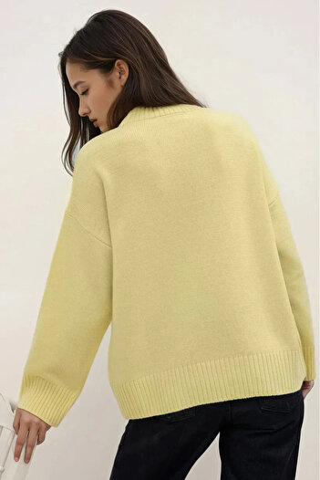 Hiccup Crew Neck Relax Fit Soft Knitwear Sweater