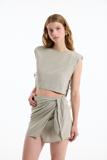 Quzu Striped Padded Blouse Khaki with Tie Sides