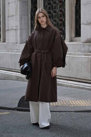 Hooopstore Burgundy Trench Coat with Rose Cape Detail