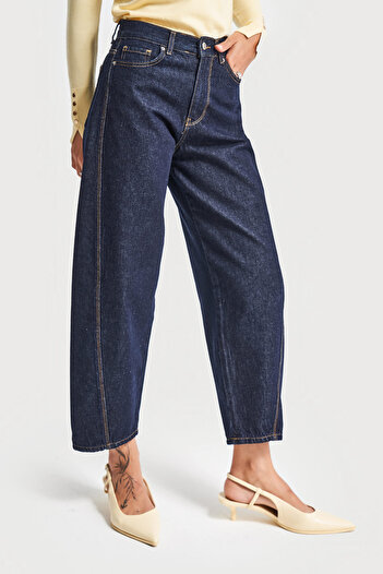 its basic Kadın İndigo Renk 7w5-50 Carrot Fit Rahat Kesim İç Boy 67cm %100 Koton Denim Jean