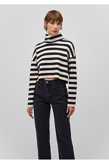 Mavi Striped Throat Crop T-Shirt Crop / Short Cut 1612782 -85407