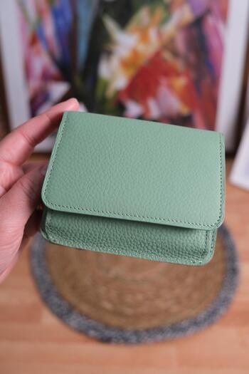 Norvi Leather Multi-Compartment Genuine Leather Card Holder Wallet Mint Green 1090