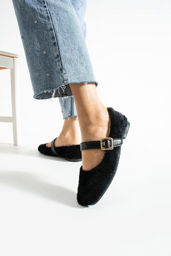 FEMME FATALE Merlin Daily Babet Is Suitable for Both Indoor and Outdoor Use.