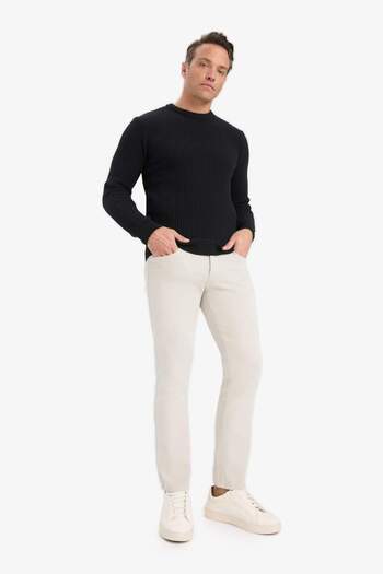 DeFacto Standard Fit Crew Neck Textured Knitwear Sweater E0811Axns