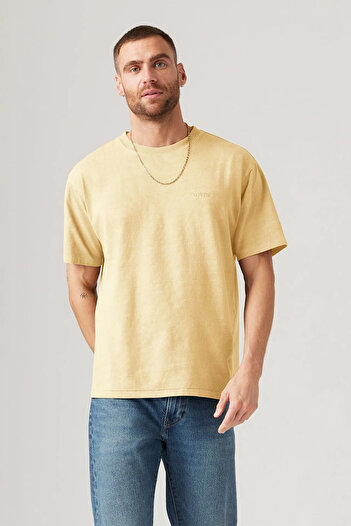 Levi's Men's Relaxed Fit Yellow Embroidered Vintage T-Shirt - A0637-0140